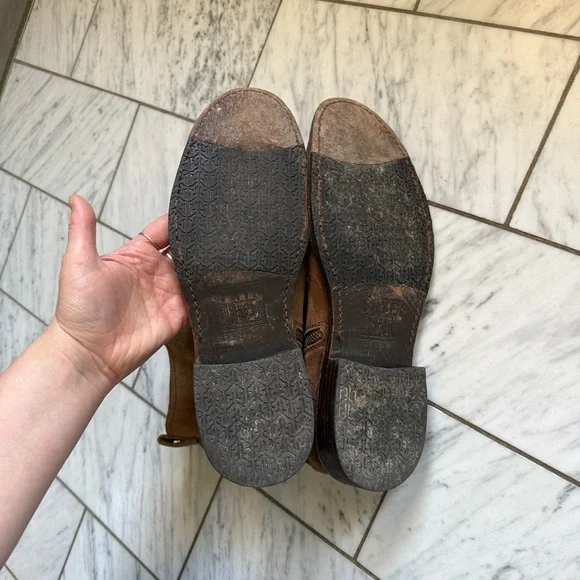 The Frye Dylan Boot, Size 11 - Picture 4 of 7